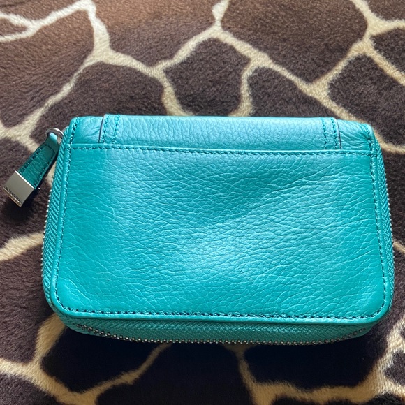 Vintage Tignanello Turquoise Leather Wallet - Picture 4 of 11